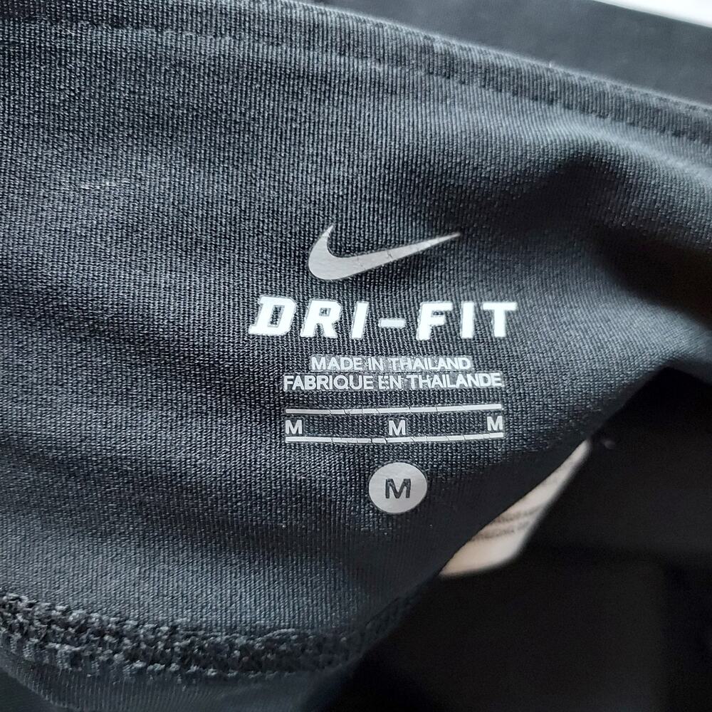 Nike Dri-Fit Black Capri Athletic Leggings Size M - Picture 9 of 11